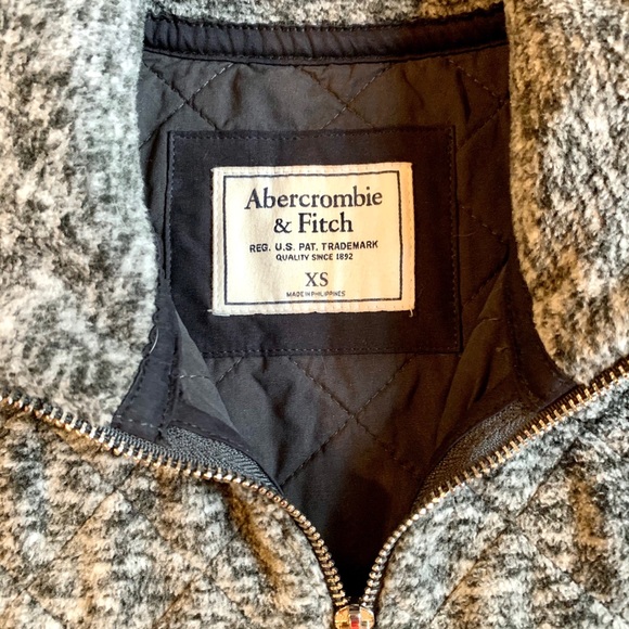 Abercrombie & Fitch Vest - Picture 3 of 3